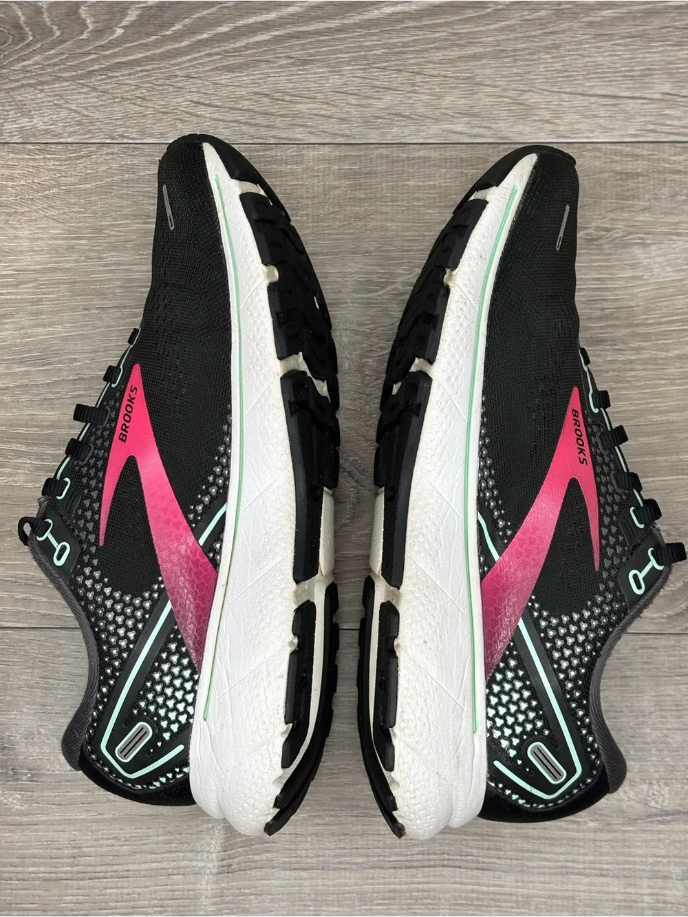 Brooks Ghost 14 Women's Size 8.5 B (Medium) Running Shoes Black Excellent